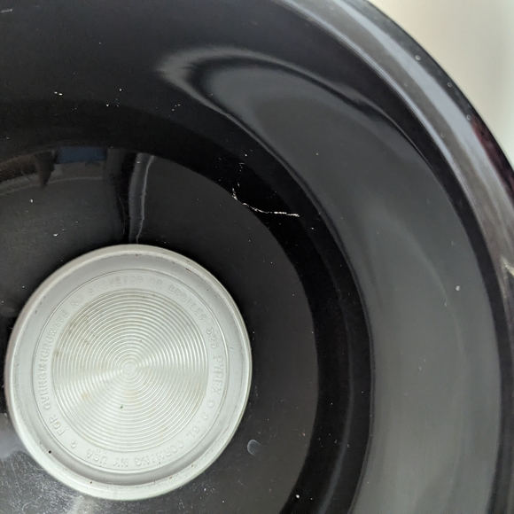 Pyrex Black and White Bowl Trio - Picture 4 of 5